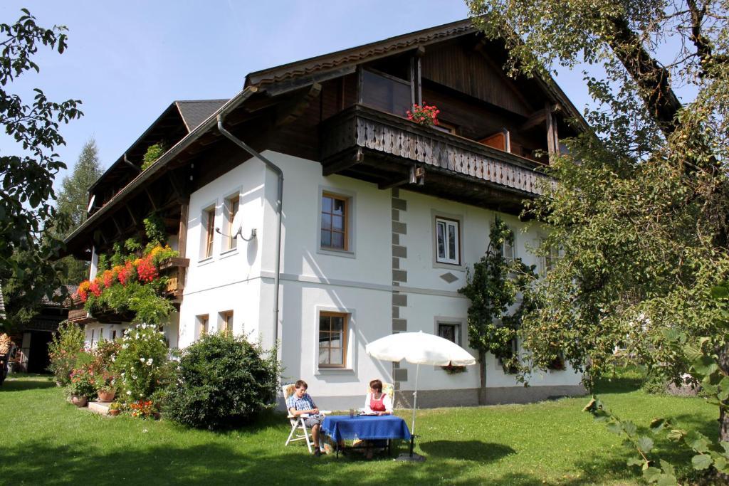 Zimmer Und Ferienwohnungen "Heidis Welt" Podlanig Hermagor-Pressegger See Luaran gambar