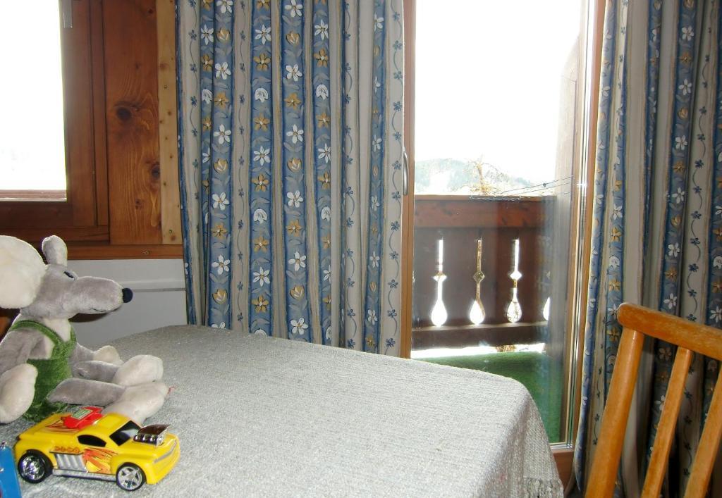 Zimmer Und Ferienwohnungen "Heidis Welt" Podlanig Hermagor-Pressegger See Bilik gambar