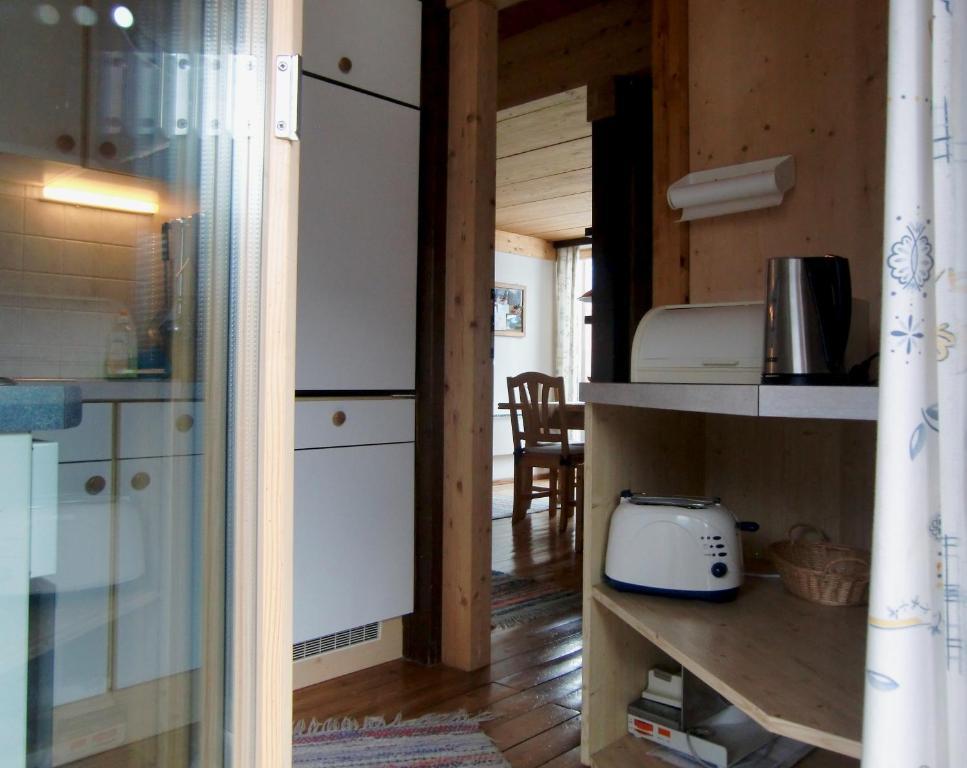 Zimmer Und Ferienwohnungen "Heidis Welt" Podlanig Hermagor-Pressegger See Bilik gambar